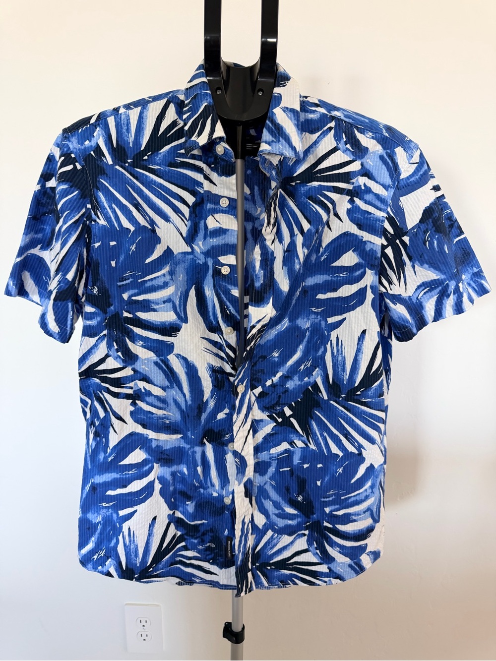 Michael Kors Blue and White Tropical Print Short-Sleeve Button-Up Shirt